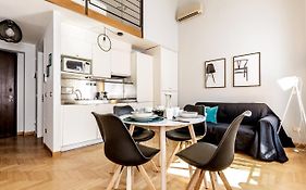 Modern Simplicity In Milan Centre